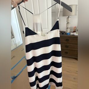 Style Rack Elegant White Fabric